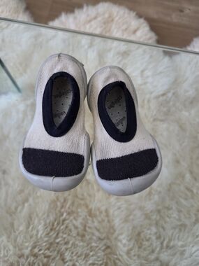 Collegien Kids Slip-On Sock Sneakers in Cream and Black
